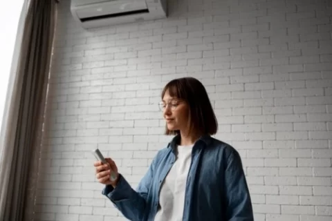 Aplicativo para controlar qualquer ar condicionado ( Imagem: Freepik)