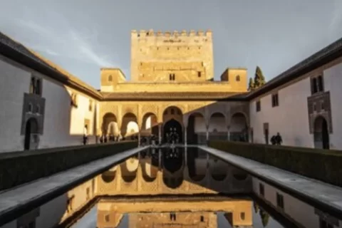 Aplicativo gratuito para conhecer a Espanha ( Imagem: Freepik)