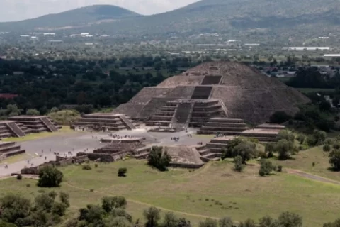 Principais aplicativos gratuitos para conhecer lugares no México ( Imagem: Freepik)