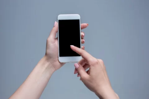 Como descobrir se alguém tentou acessar seu celular? ( Imagem: Freepik)