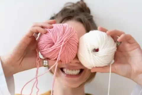 Como aprender crochê em casa? Melhores aplicativos para iniciantes ( Imagem: Freepik)