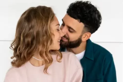 Melhores aplicativos para encontrar um amor para casar ( Imagem: Freepik)