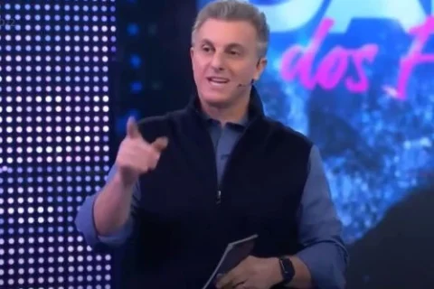 assistir televisão pelo celular